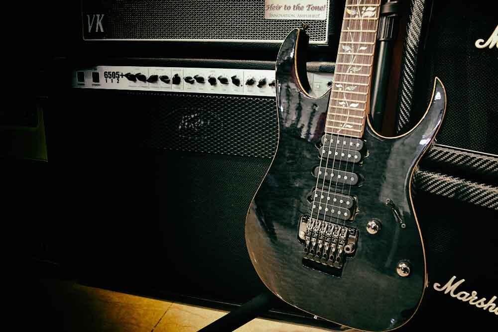 قیمت خرید گیتار Ibanez RG8570Z