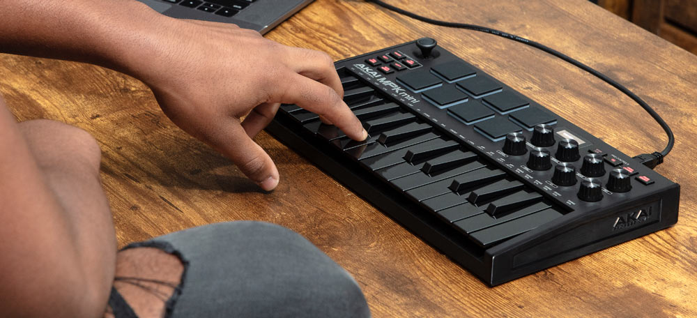 akai-mpk-mini-mk3-black میدی کنترلر آکایی AKAI MPK mini MK3 Black