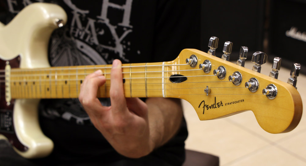 fender-player-plus-strat-mn-olympic-pearl گیتار الکتریک فندر Fender Player Plus Strat MN Olympic Pearl